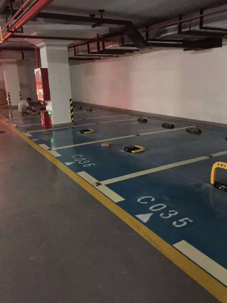 車位鎖
